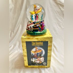 Beatles Yellow Submarine Musical Globe